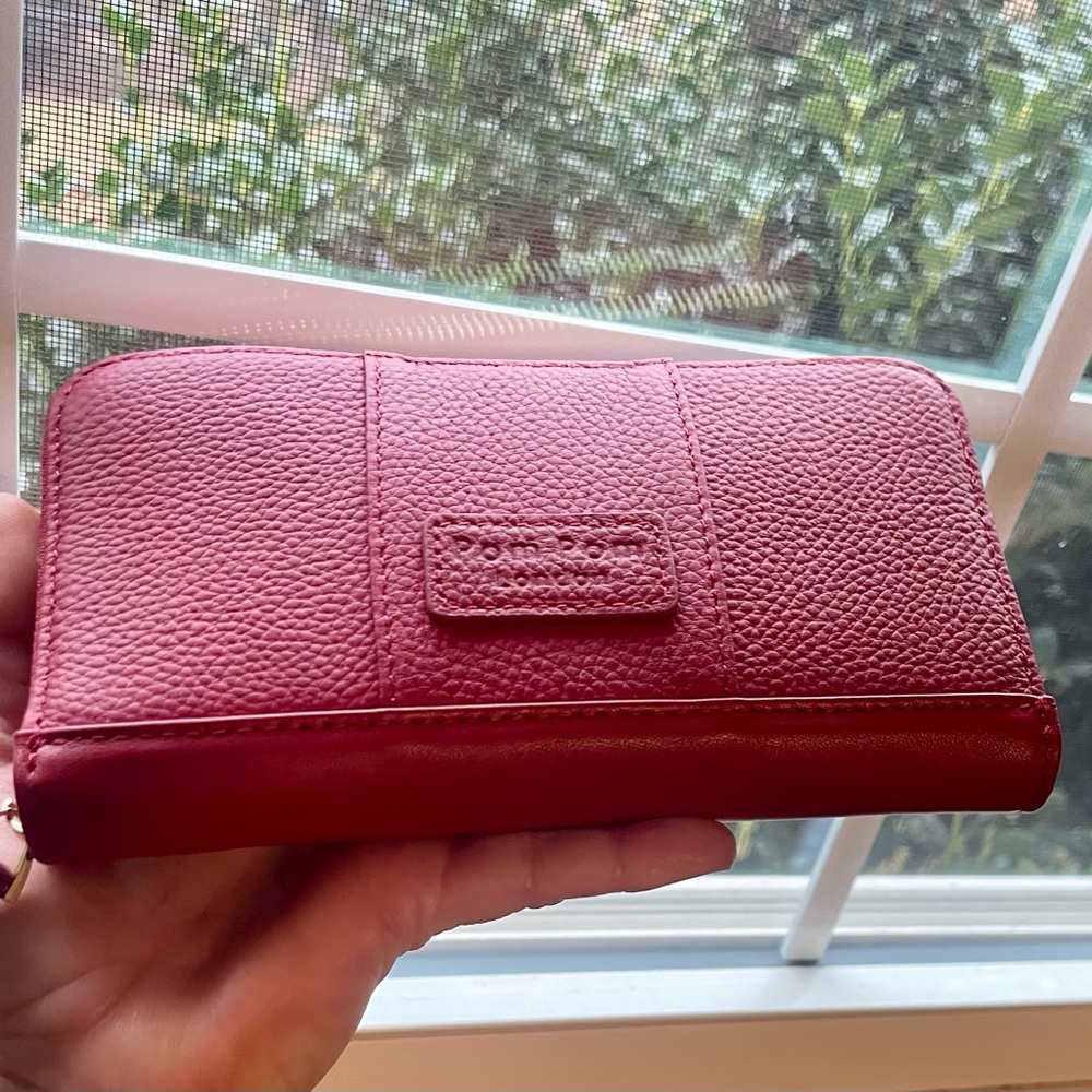 BNNU NWT CRIMSON RED CHELSEA WALLET